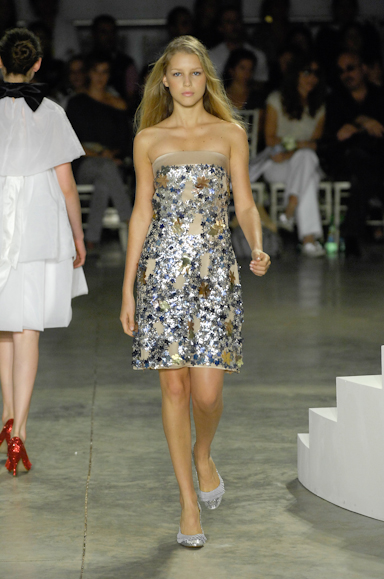 desfiles-fausehaten-saopauloverao2008rtw-149