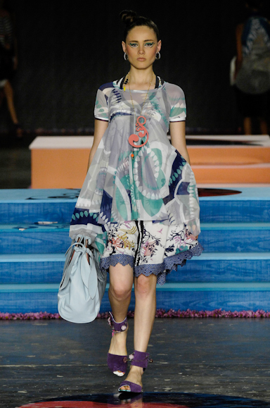 desfiles-erikaikezili-saopauloverao2008rtw-108