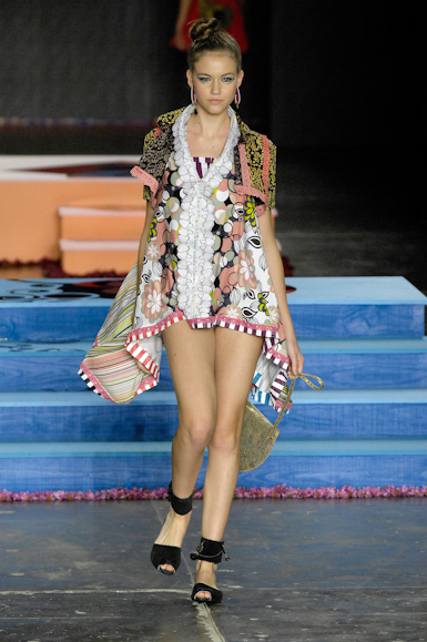 desfiles-erikaikezili-saopauloverao2008rtw-121