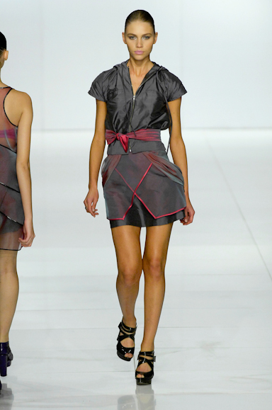 desfiles-giselenasser-saopauloverao2008rtw-110
