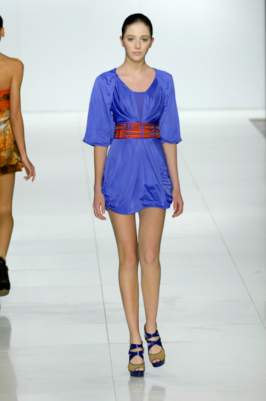 desfiles-giselenasser-saopauloverao2008rtw-118