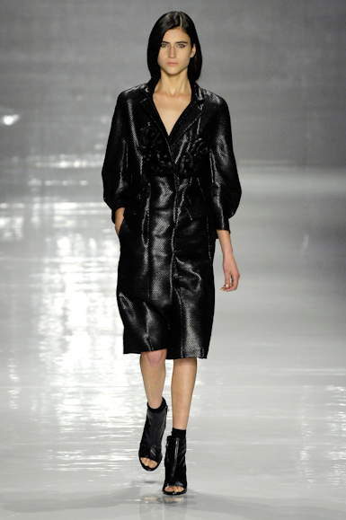 desfiles-reinaldolourenco-saopauloverao2008rtw-100