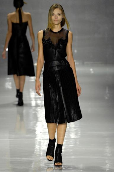 desfiles-reinaldolourenco-saopauloverao2008rtw-106