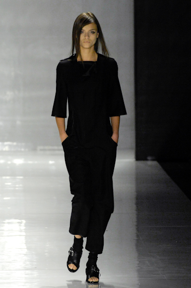 desfiles-reinaldolourenco-saopauloverao2008rtw-116