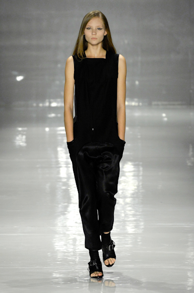 desfiles-reinaldolourenco-saopauloverao2008rtw-117