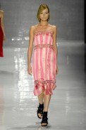 desfiles-reinaldolourenco-saopauloverao2008rtw-128