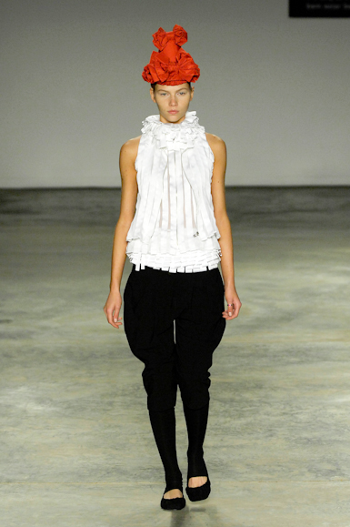 desfiles-gloriacoelho-saopauloverao2008rtw-111