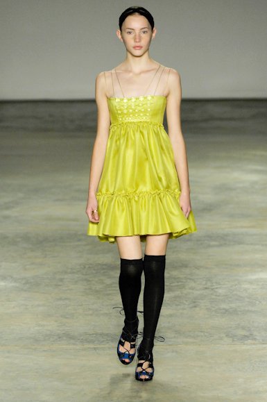 desfiles-gloriacoelho-saopauloverao2008rtw-134