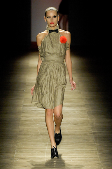 desfiles-herchcovich-saopauloverao2008rtw-117