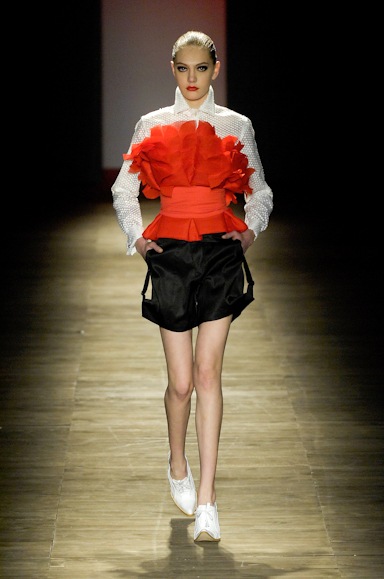 desfiles-herchcovich-saopauloverao2008rtw-120