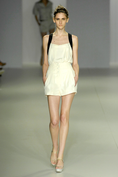 desfiles-iodice-saopauloverao2008rtw-101
