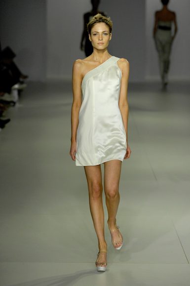 desfiles-iodice-saopauloverao2008rtw-108