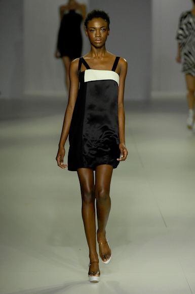 desfiles-iodice-saopauloverao2008rtw-109
