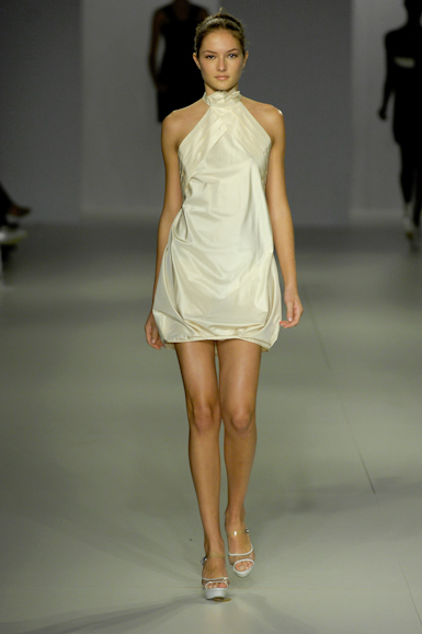 desfiles-iodice-saopauloverao2008rtw-111