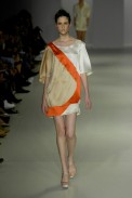 desfiles-iodice-saopauloverao2008rtw-125