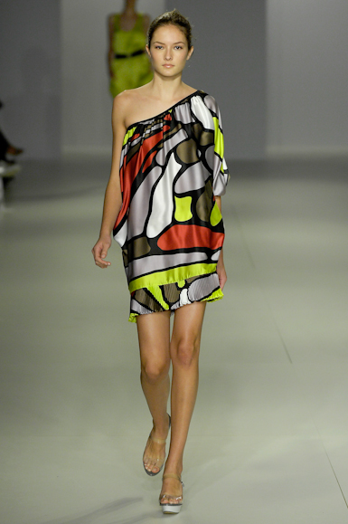 desfiles-iodice-saopauloverao2008rtw-131