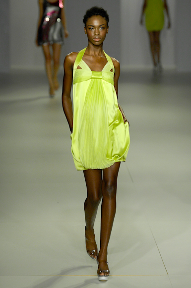 desfiles-iodice-saopauloverao2008rtw-138