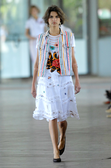 desfiles-isabelacapeto-saopauloverao2008rtw-112