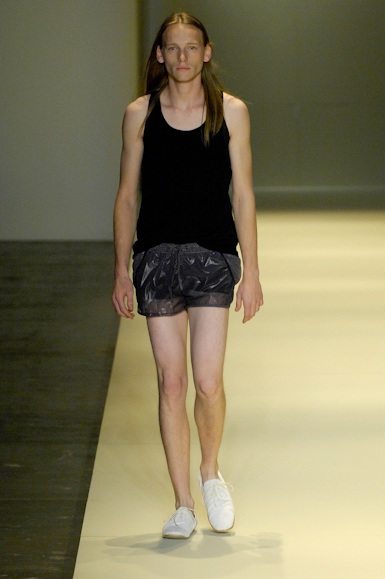 desfiles-osklen-saopauloverao2008rtw-128