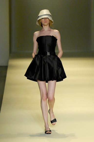 desfiles-osklen-saopauloverao2008rtw-135