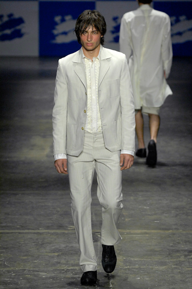 desfiles-marioqueiroz-saopauloverao2008rtw-104