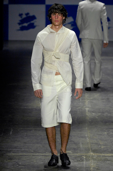 desfiles-marioqueiroz-saopauloverao2008rtw-105