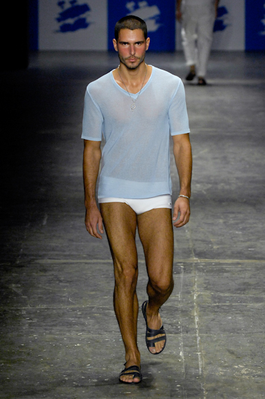 desfiles-marioqueiroz-saopauloverao2008rtw-111