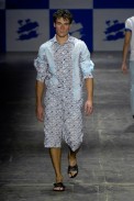 desfiles-marioqueiroz-saopauloverao2008rtw-115