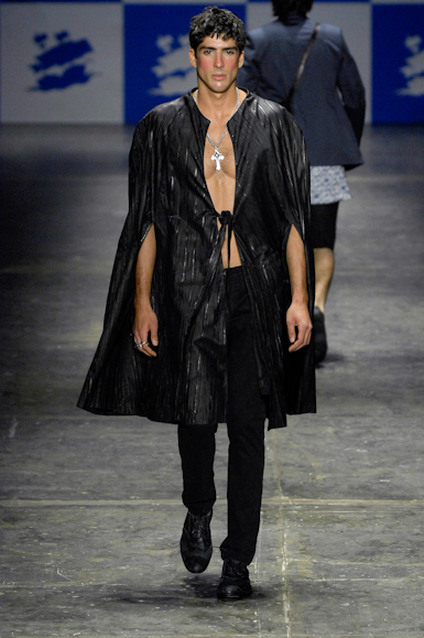 desfiles-marioqueiroz-saopauloverao2008rtw-126