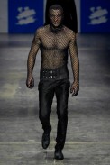 desfiles-marioqueiroz-saopauloverao2008rtw-128