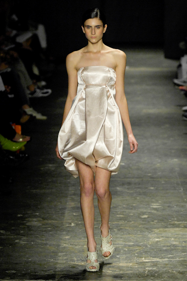 desfiles-lorenzomerlino-saopauloverao2008rtw-100