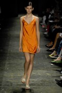 desfiles-lorenzomerlino-saopauloverao2008rtw-112