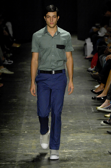 desfiles-lorenzomerlino-saopauloverao2008rtw-126