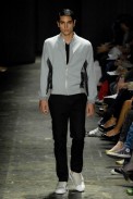 desfiles-lorenzomerlino-saopauloverao2008rtw-130