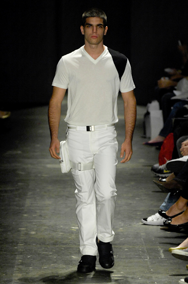desfiles-lorenzomerlino-saopauloverao2008rtw-131