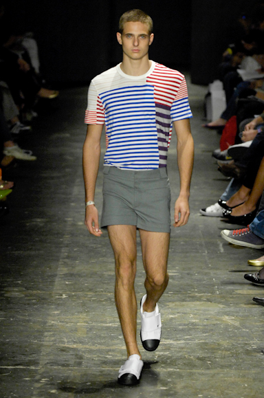 desfiles-lorenzomerlino-saopauloverao2008rtw-134