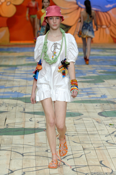 desfiles-cantao-rioverao2008rtw-119