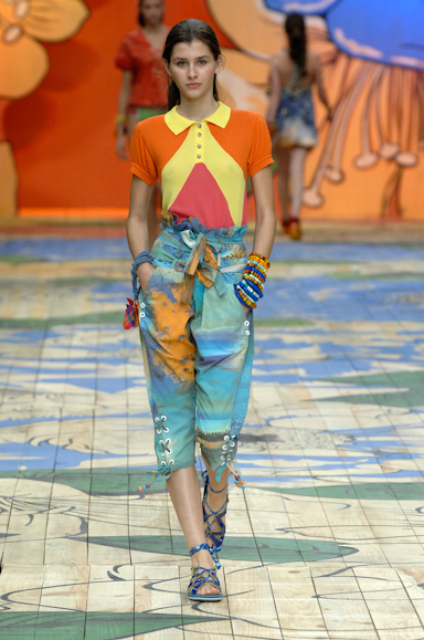 desfiles-cantao-rioverao2008rtw-120