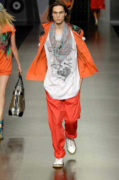 desfiles-colcci-rioverao2008rtw-114
