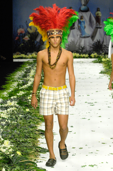 desfiles-complexob-rioverao2008rtw-118
