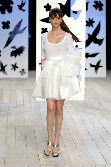 desfiles-gracaottoni-rioverao2008rtw-109