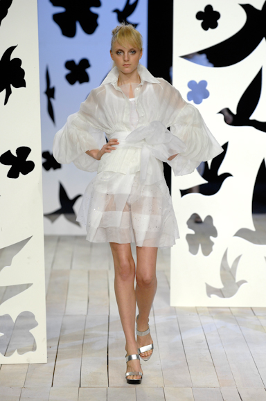 desfiles-gracaottoni-rioverao2008rtw-110