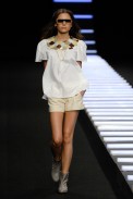 desfiles-julianajabour-rioverao2008rtw-103