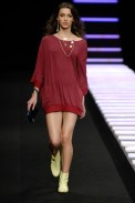 desfiles-julianajabour-rioverao2008rtw-110