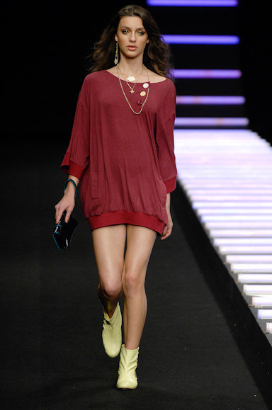 desfiles-julianajabour-rioverao2008rtw-110