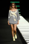 desfiles-julianajabour-rioverao2008rtw-123