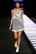 desfiles-julianajabour-rioverao2008rtw-124