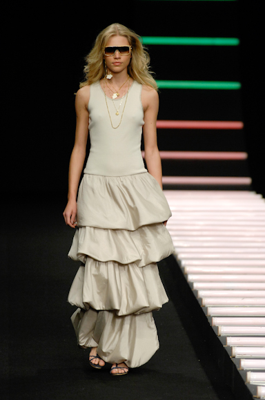 desfiles-julianajabour-rioverao2008rtw-129