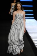 desfiles-julianajabour-rioverao2008rtw-132