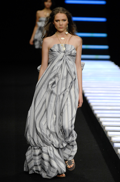 desfiles-julianajabour-rioverao2008rtw-132